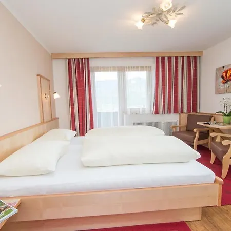 Bergblick ゲストハウス カプルーン